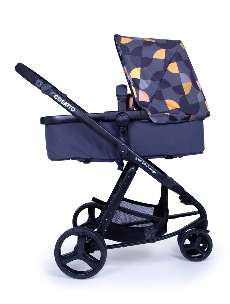 Giggle Mix Hold Car Seat Bundle Debut